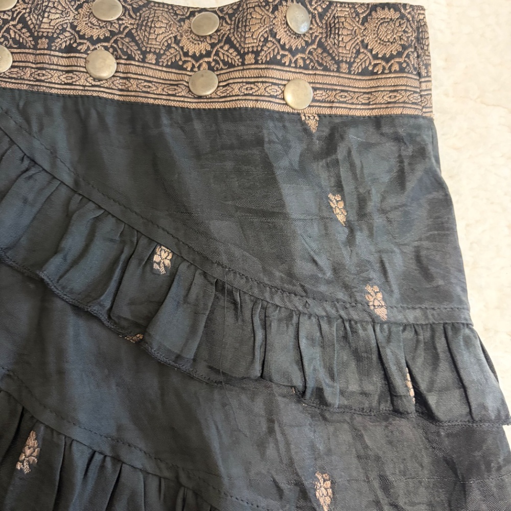 BAROCCO TRIBAL Short Ruffle Skirt - Picture 3 of 7
